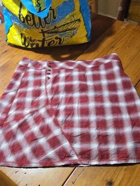 Horny Toad Red and White Plaid Sz 12 Skirt 100% Cotton